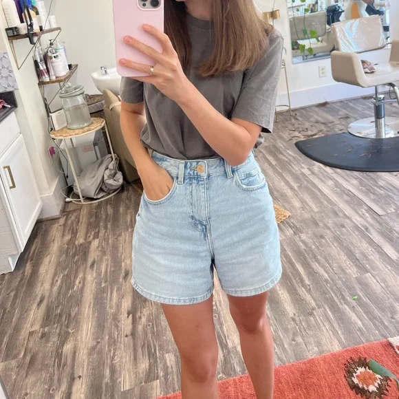 Zara Blue Light Denim high waist shorts - Picture 2 of 3